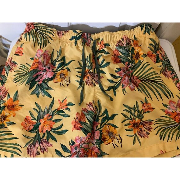 H&M Men's Sz XL Yellow Green Shorts‎ Hawaiian - Picture 4 of 5